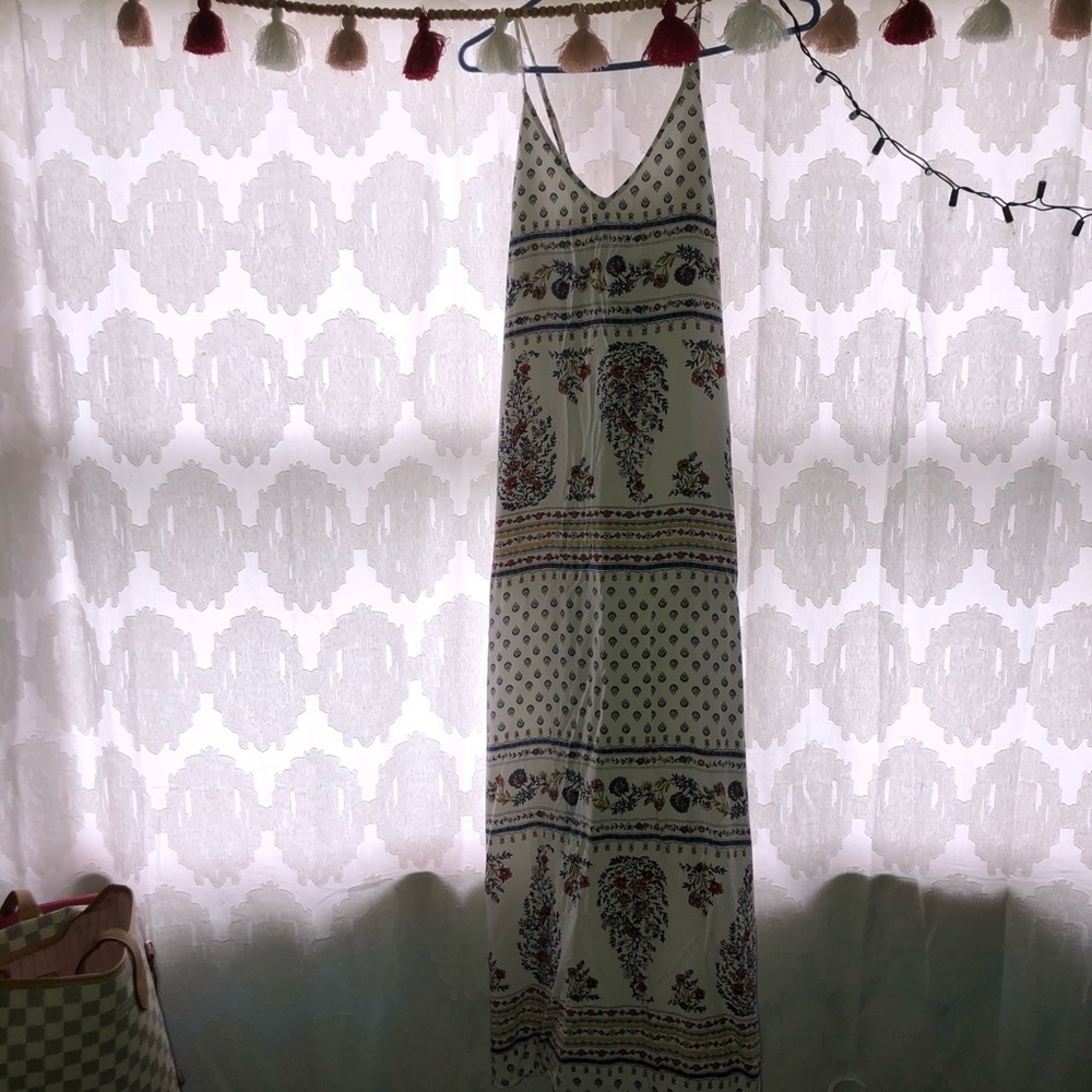 Old Navy Maxi Dress L cute pattern
